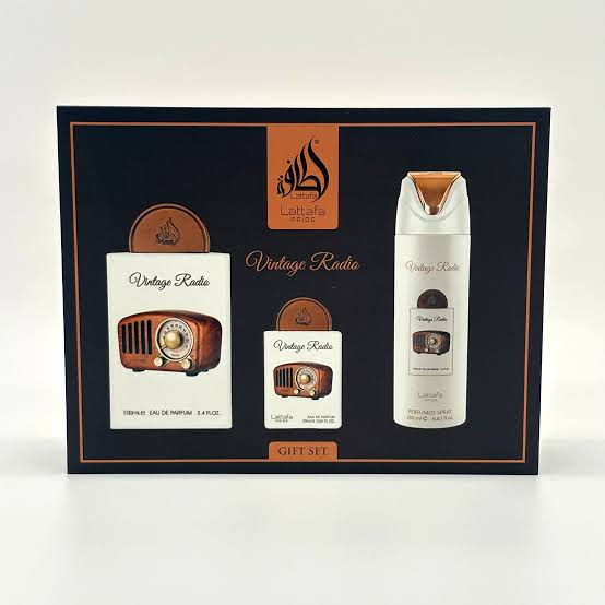 Lattafa Pride Vintage Radio Giftset EDP